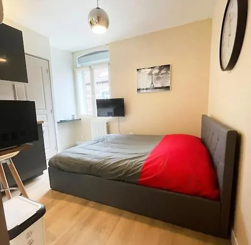 Studio Netflix & Bed